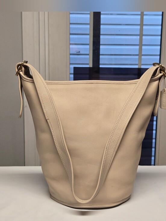 Coach Handbags - Coach Vintage 90's Bone Duffle Sac XL Hobo Bucket Shoulder Bag